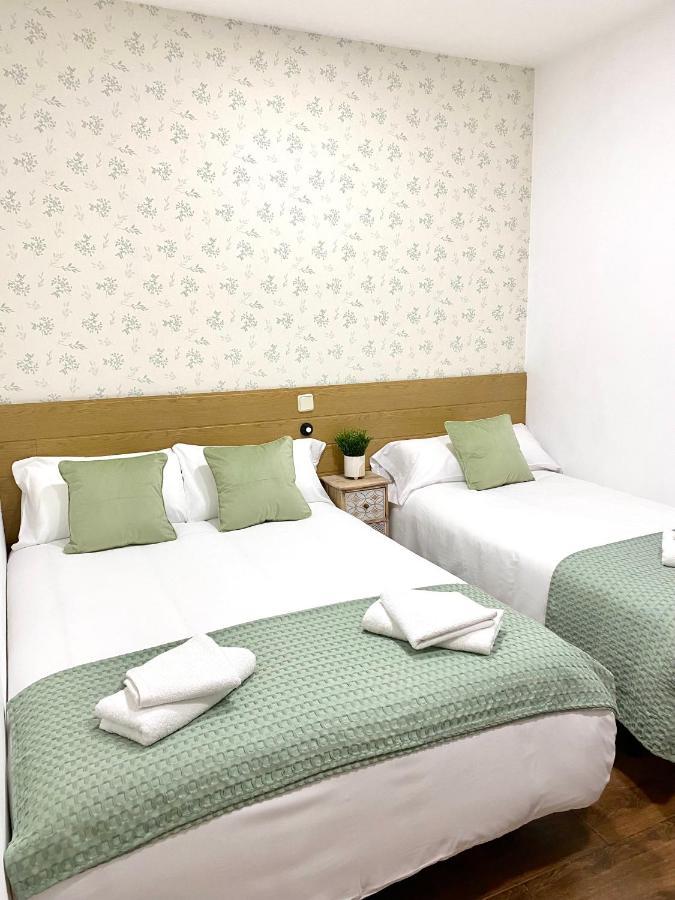 Apartamentos Fuencarral II Madrid Buitenkant foto