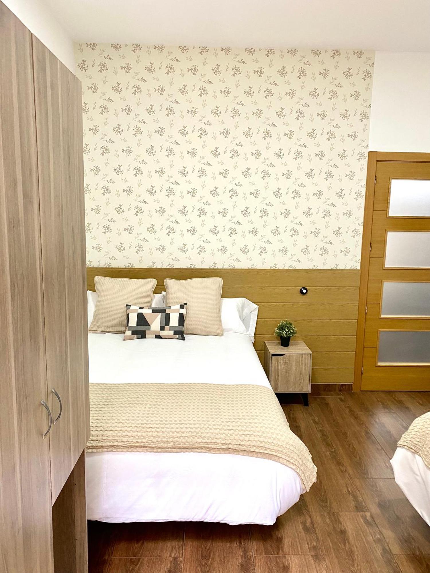 Apartamentos Fuencarral II Madrid Kamer foto