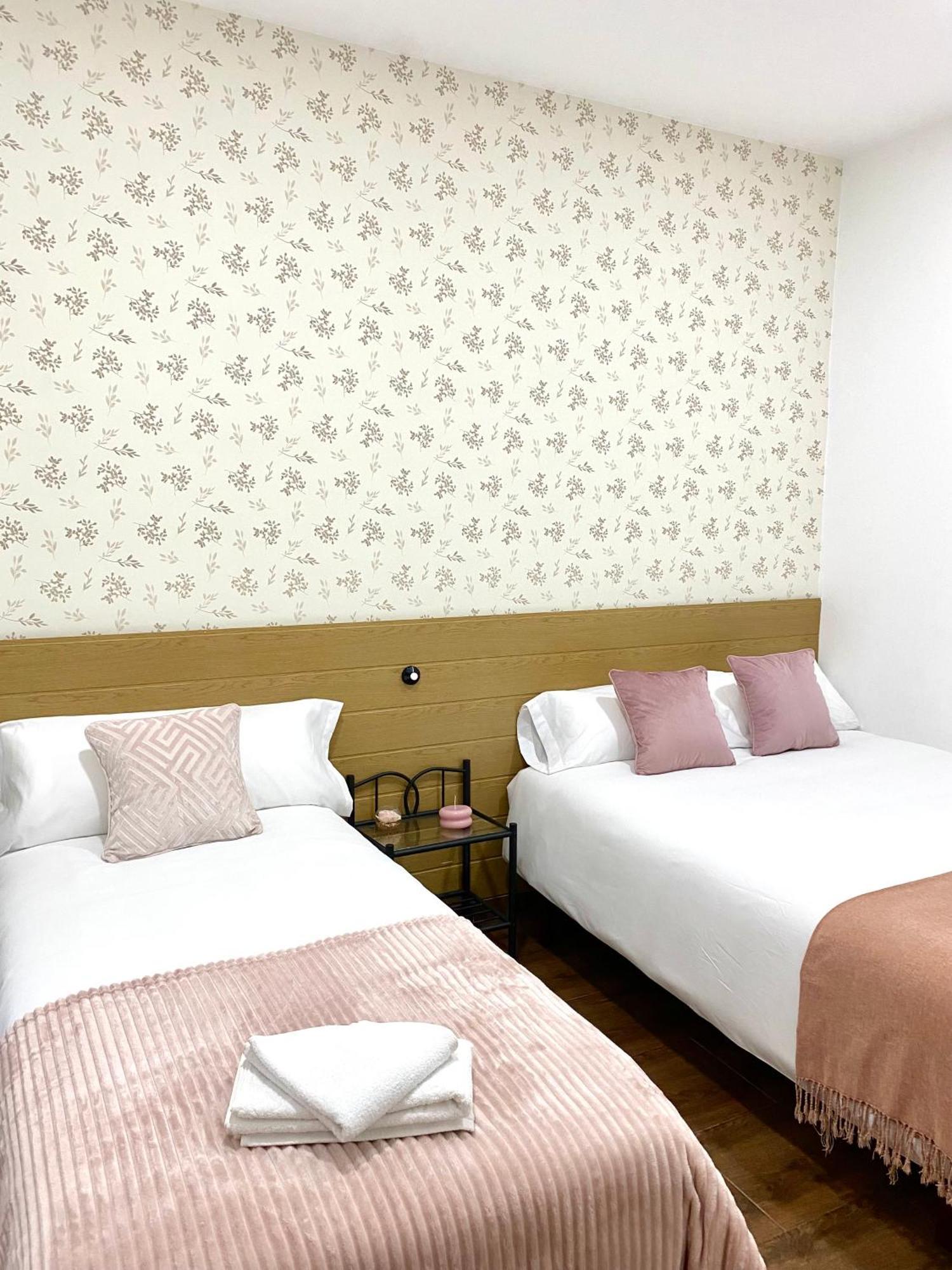 Apartamentos Fuencarral II Madrid Kamer foto