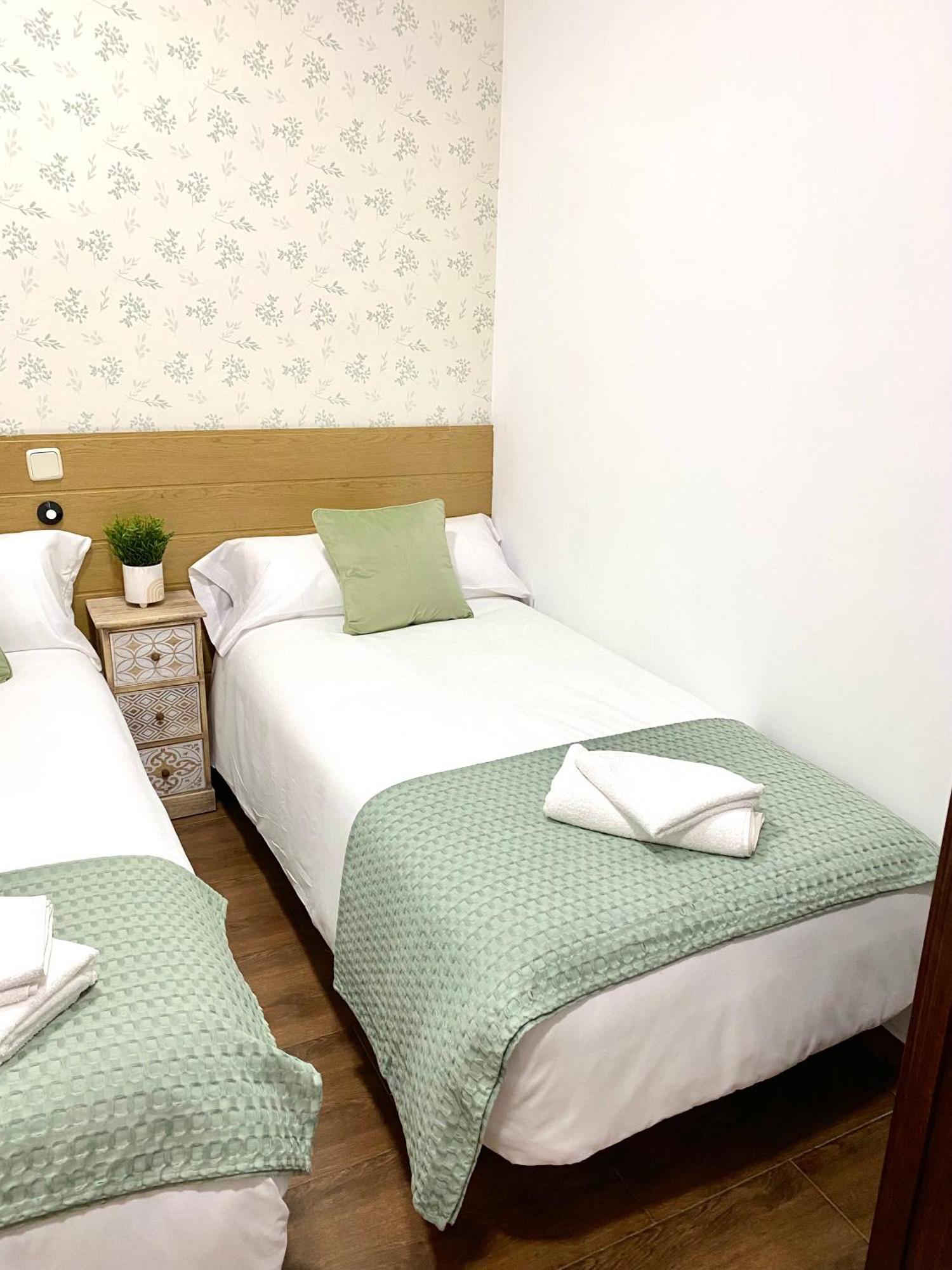 Apartamentos Fuencarral II Madrid Kamer foto